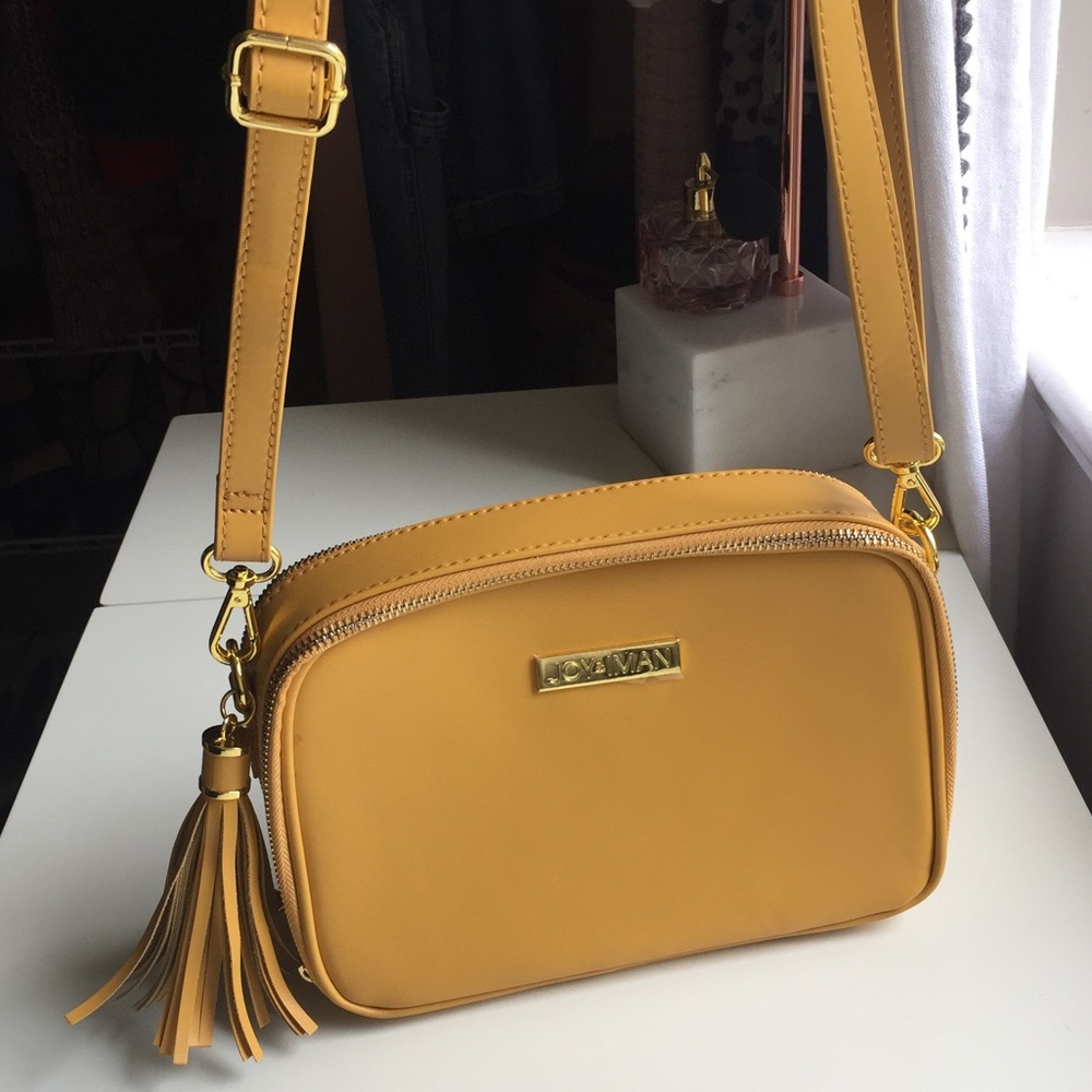 ⛔️SOLD⛔️NWOT Joy & Iman yellow cross body leather - Picture 7 of 8